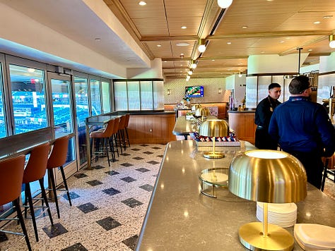 buffet, suites, posters