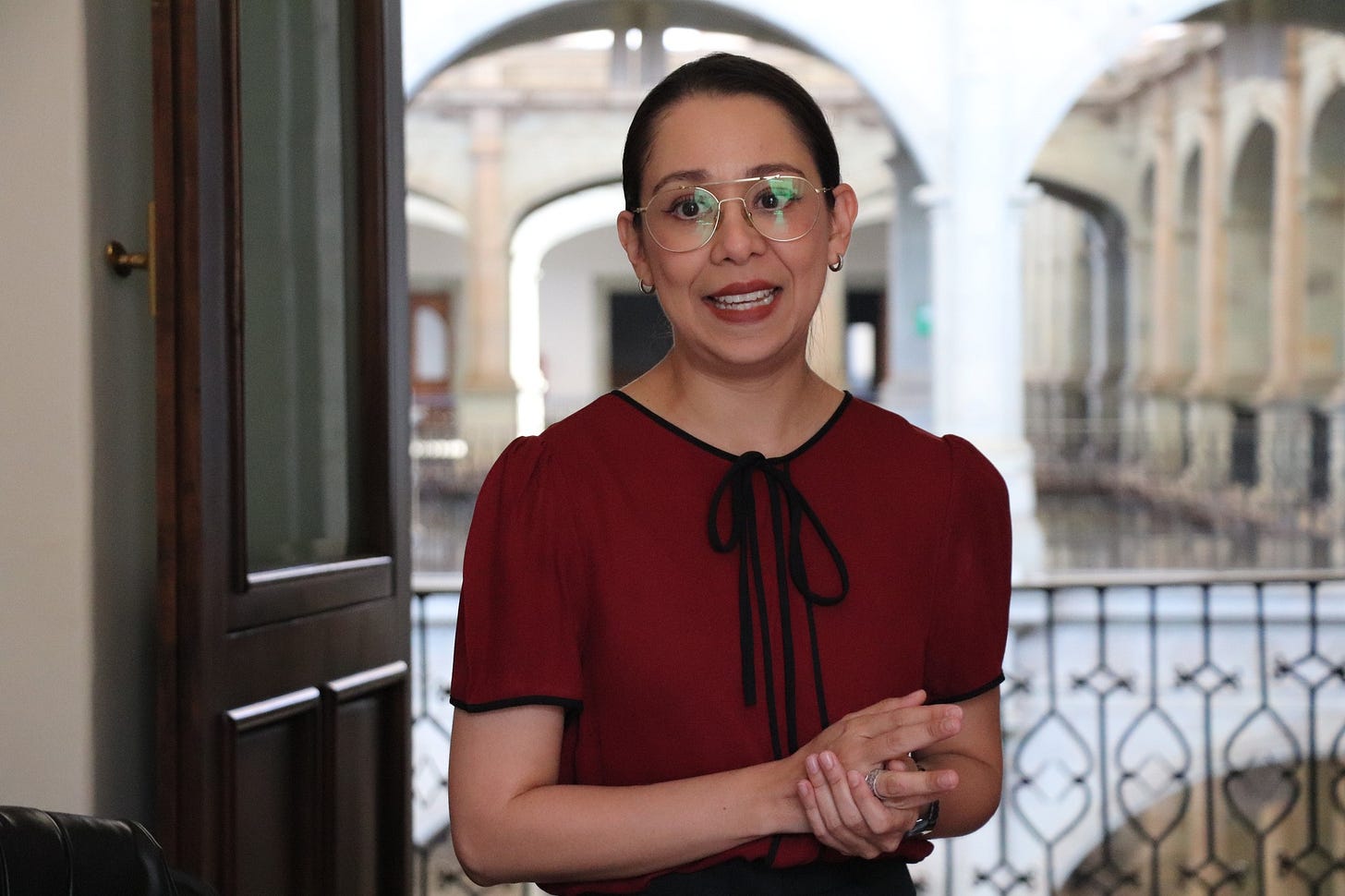 Tanivet Ramos Reyes, nueva titular de Transparencia para el Pueblo. Foto: OAIGPO https://www.facebook.com/OGAIPOax/posts/pfbid02XKd6UD6EJxwv6DfbHoJi6fk2DscLZcZZ3LxPuVCeEnHUnJ83kgQEuiB7dzRqfmzql