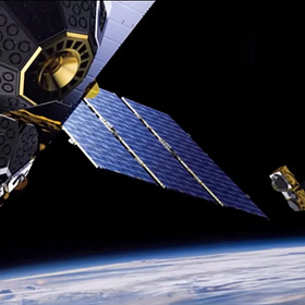 115억 달러 베팅한 아마존, 애플 아이폰 위성까지 접수