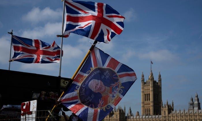 https://i.guim.co.uk/img/media/961e9c8ad1a179614c3e437dbce86de396c68c69/0_170_8120_4875/master/8120.jpg?width=700&quality=85&auto=format&fit=max&s=a50804a3fe0db83191a22b4481482a5a