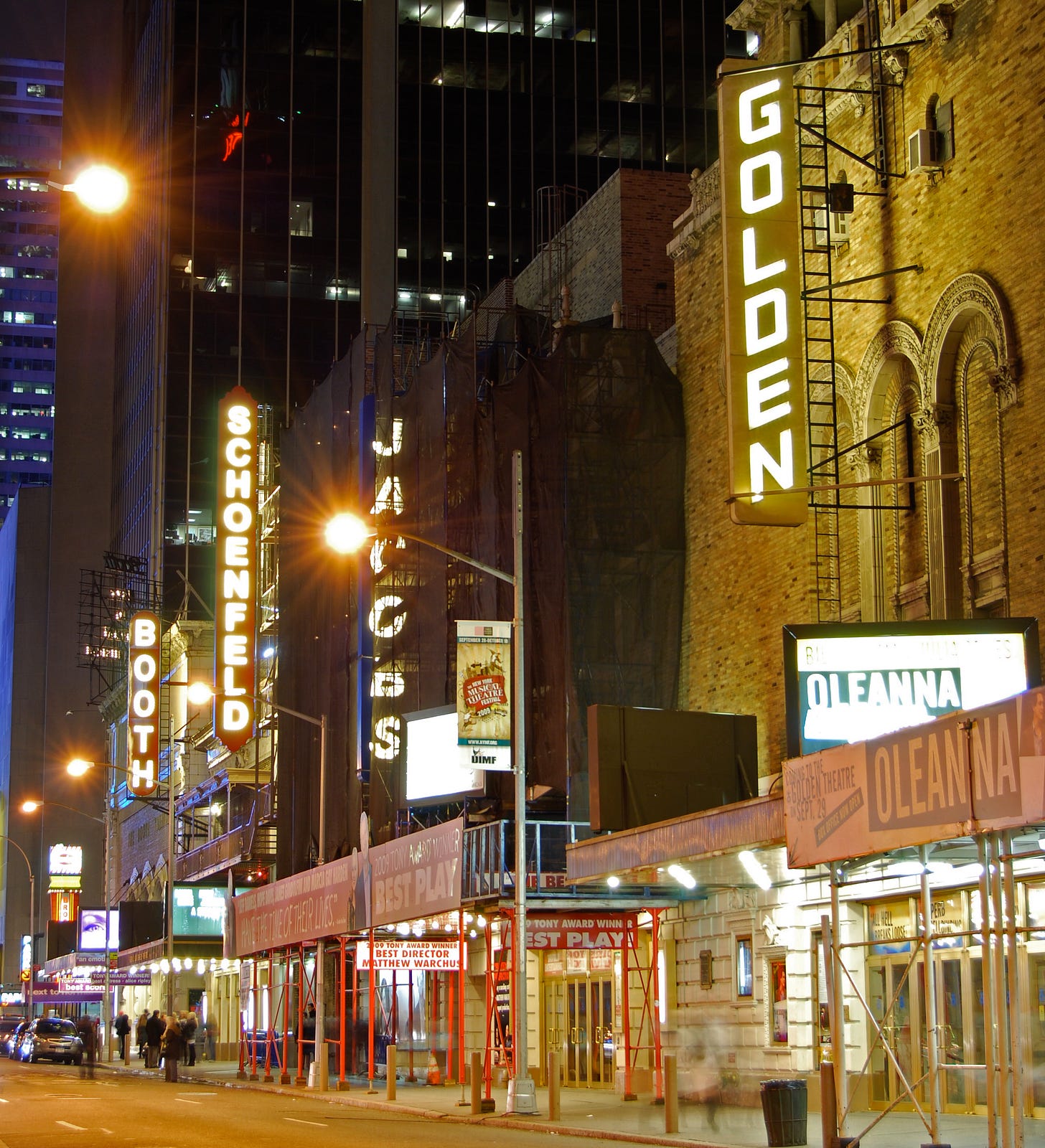 Broadway theatre - Wikipedia