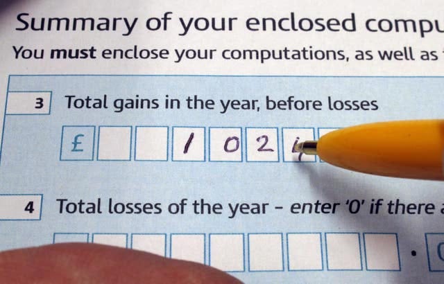 A capital gains summary form