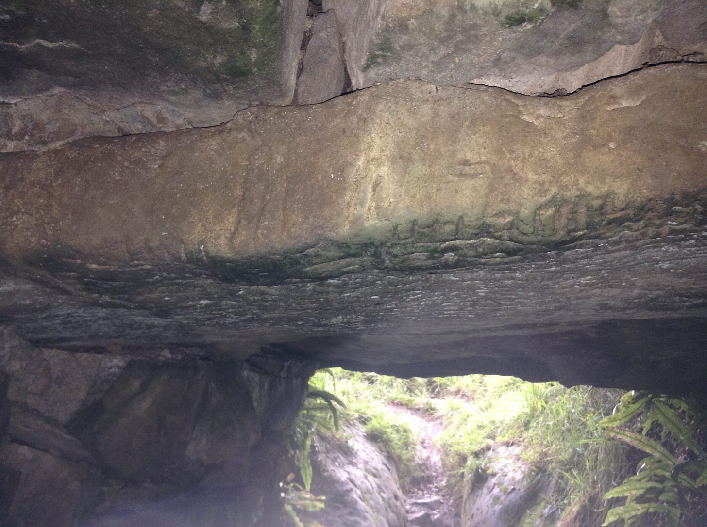Ogham inscription on the lintel of Oweynagat. Cathalpeelo, Creative Commons