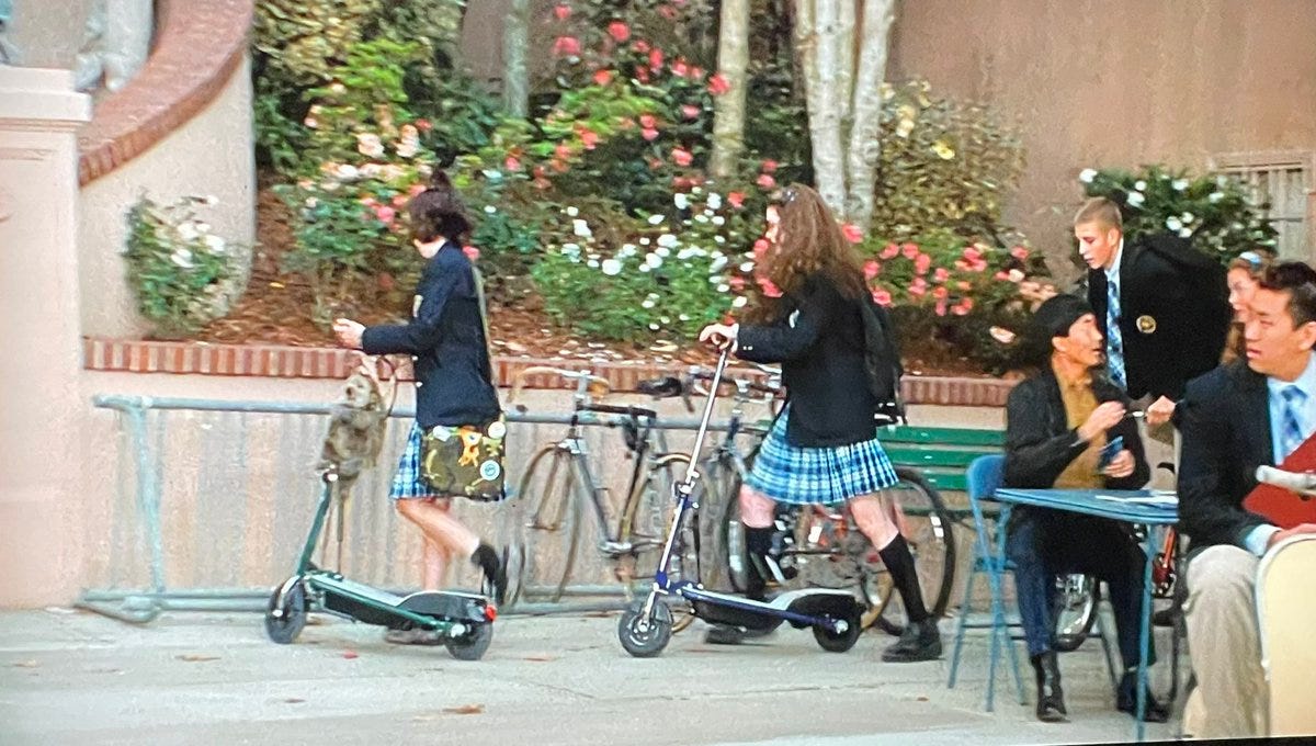 I just noticed there were electric scooters in 2001 as I watch The Princess  Diaries! Isn't it amazing how we can imagine the future from the past.