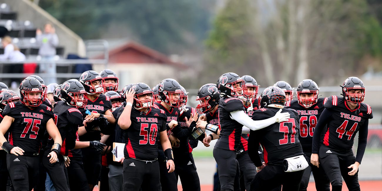 High School Football: Toledo rolls into State title tilt undefeated and undeterred