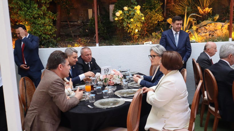 İYİ Parti'den istifa eden İstanbul Milletvekili Ersin Beyaz AKP'ye geçiyor: Bir ay önce anlaşmış - Resim : 1 İYİ Parti'den istifa eden İstanbul Milletvekili Ersin Beyaz AKP'ye geçiyor: Bir ay önce anlaşmış - Resim : 1