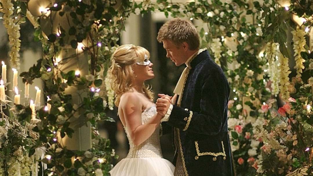 Chad Michael Murray Wore His Iconic 'Cinderella Story' Costume Again! | Hit Network Chad Michael Murray Wore His Iconic 'Cinderella Story' Costume Again! | Hit Network