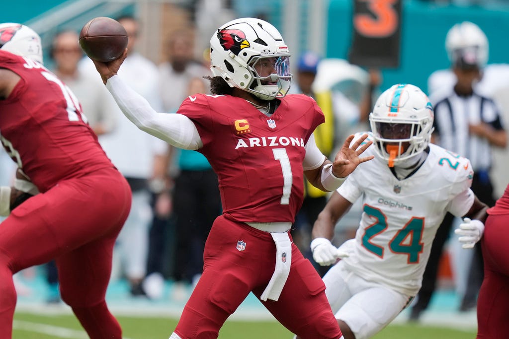 Kyler Murray rallies Cardinals to 28-27 win over Dolphins in Tua  Tagovailoa's return - Daily Journal