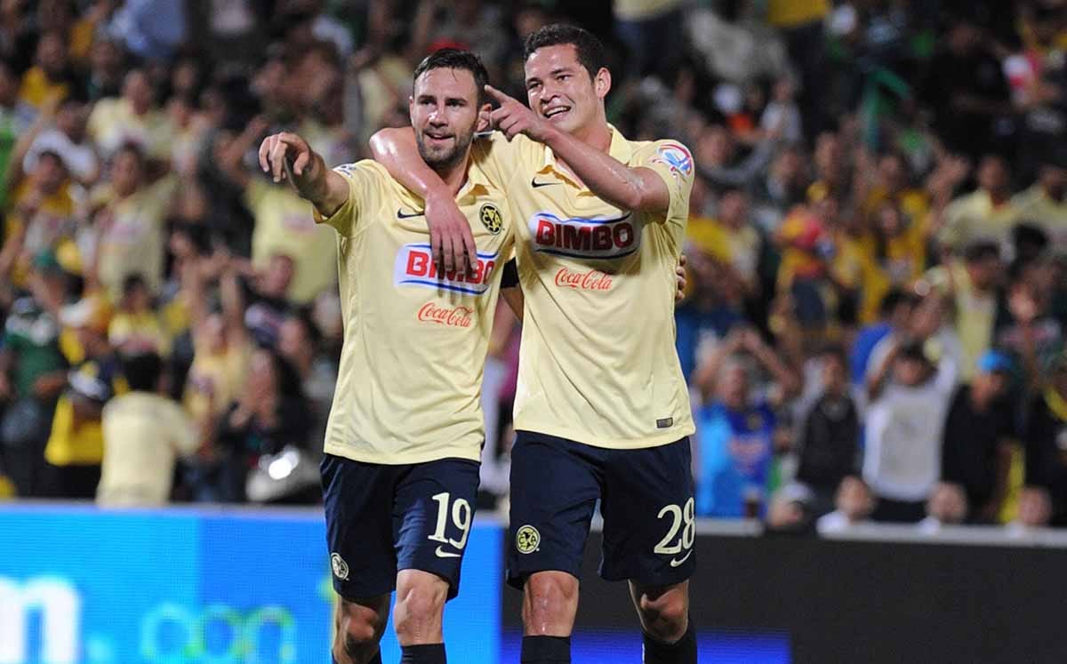 Layún y el día que le marcó 4 GOLES a Santos en 49 minutos | VIDEO