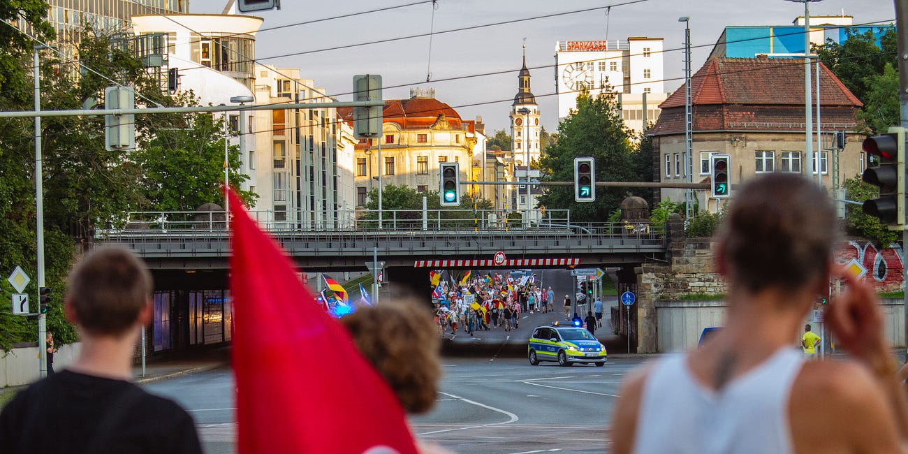 Erstmals wieder Gegenprotest bei Montagsdemo