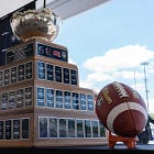 Clash of the titans: Laurier, Laval to meet in 59th Vanier Cup