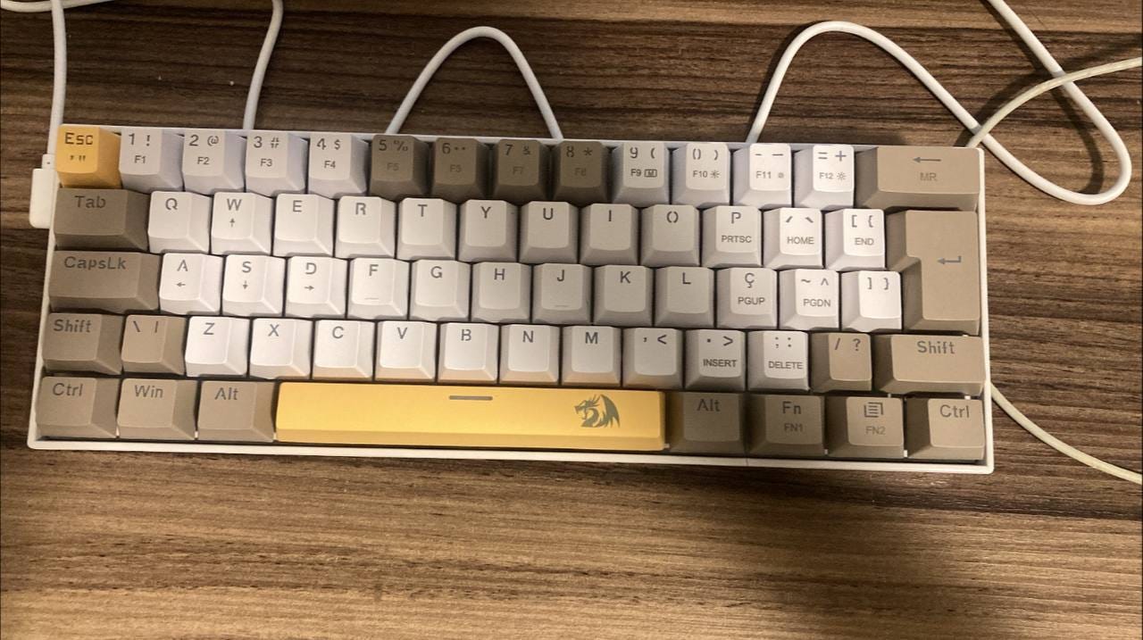 teclado mecânico da marca redragon modelo lakshmi