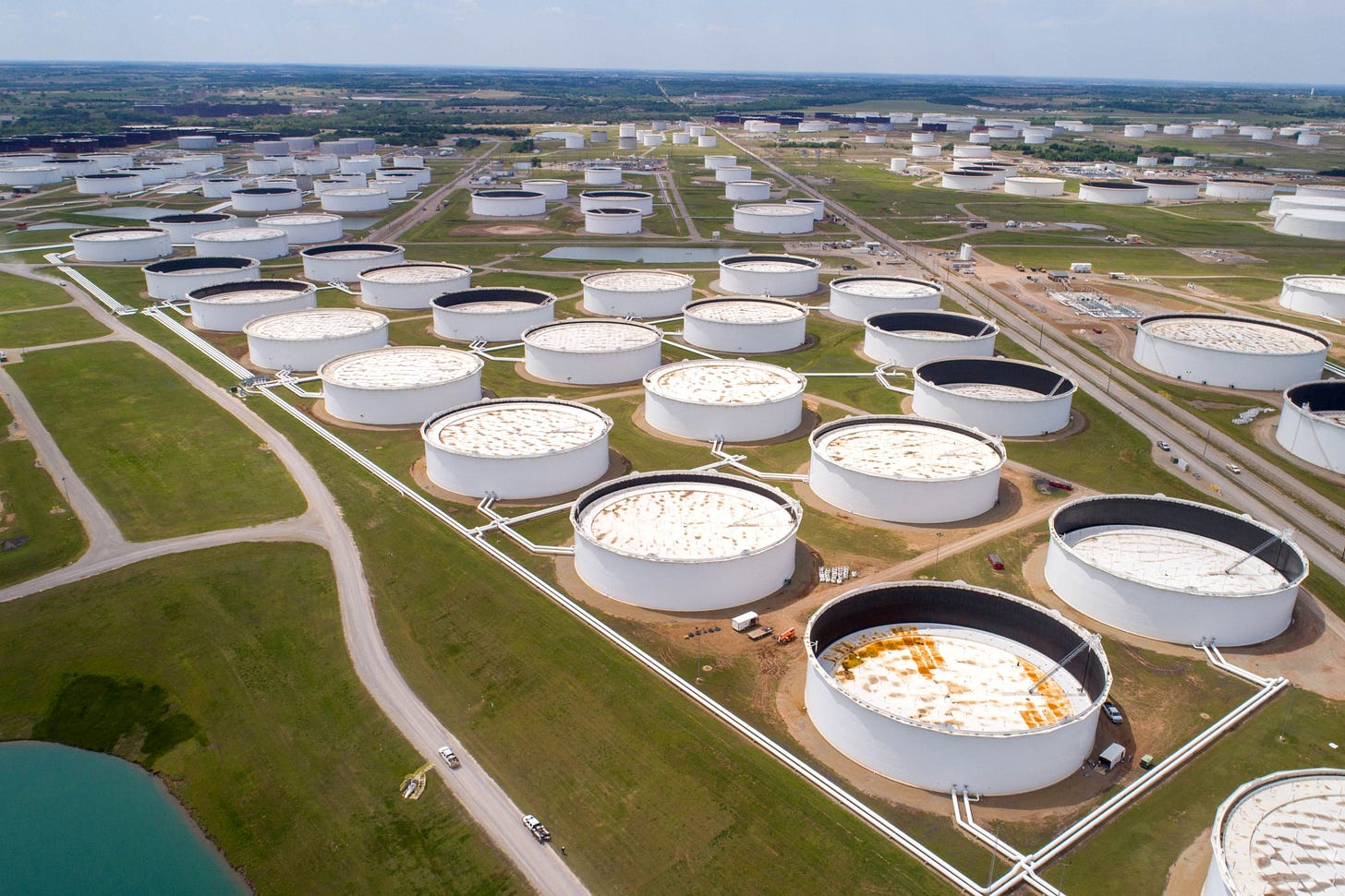 US seeks up to 4.5 million barrels of oil for Strategic Petroleum Reserve |  Reuters