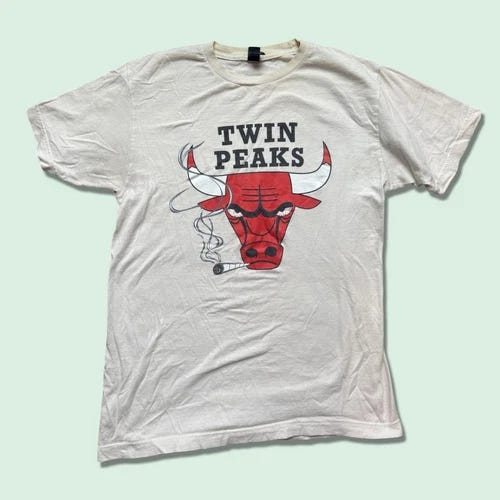 twin peaks band smoking bull t shirt merch from 2018 unisex AHN02142 - Picture 1 of 2 twin peaks band smoking bull t shirt merch from 2018 unisex AHN02142 - Picture 1 of 2