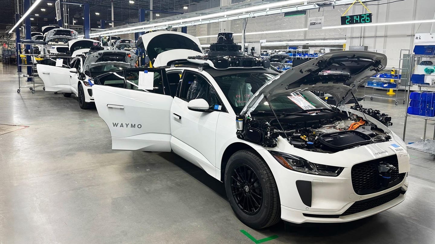 16x9_Waymo_General Assembly_Photo provided by Waymo