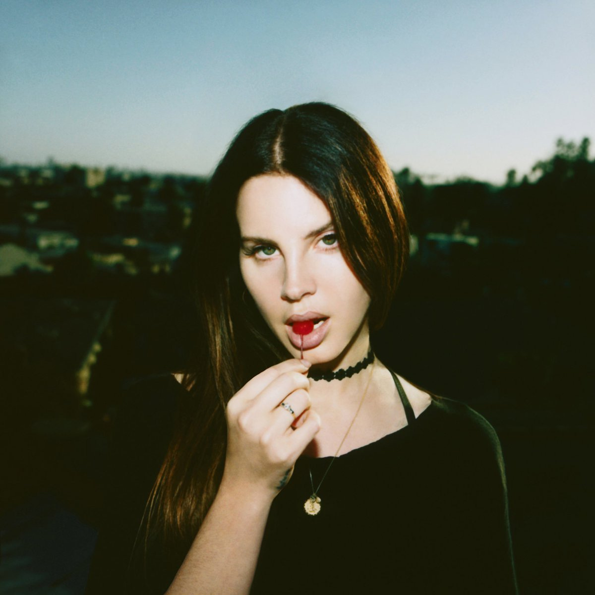 Lana Del Rey Charts على X: ".@LanaDelRey's highest solo debuts on Spotify  Global: #1. Norman Fucking Rockwell — 2,122,231 #2. White Dress — 1,565,593  #3. Let Me Love You Like A Woman —