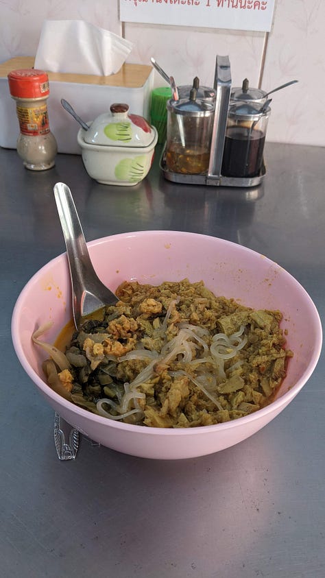 9 delicious plates from Bangkok mall food courts + buffets