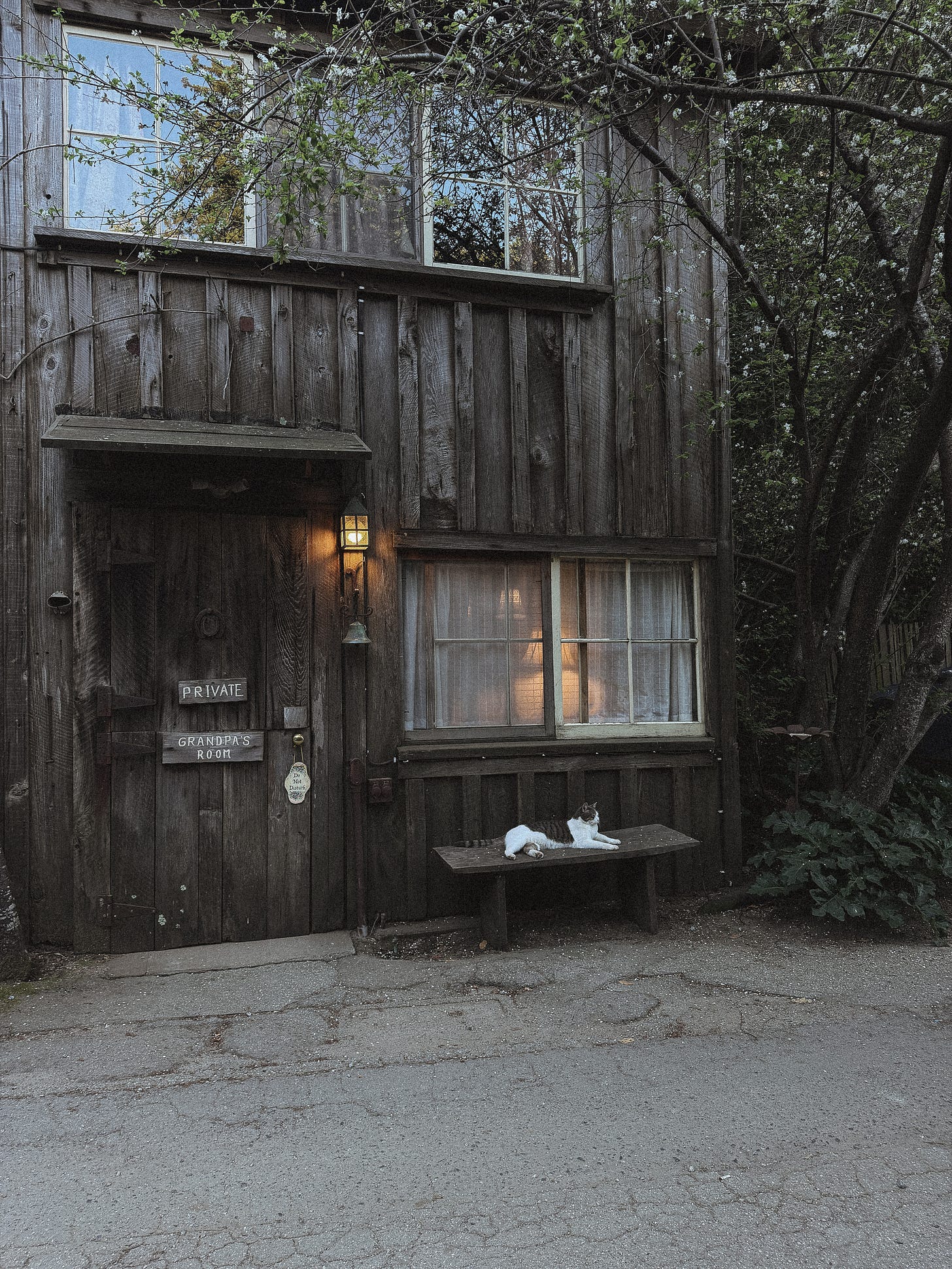 Deetjen's Big Sur