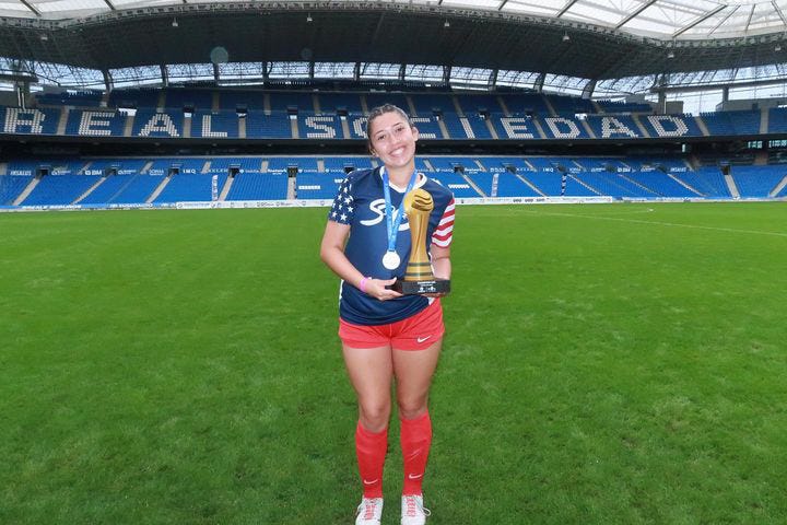 Meet Academica SC: Blanca Negrete