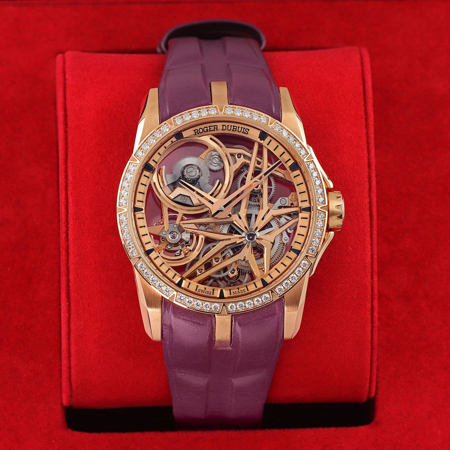 2026 Roger Dubuis Excalibur Monobalancier 42 / Rose Gold / Diamond-Set RDDBEX0953 Listing Image 1 2026 Roger Dubuis Excalibur Monobalancier 42 / Rose Gold / Diamond-Set RDDBEX0953 Listing Image 1