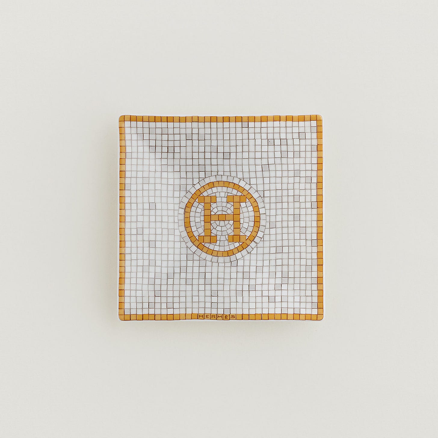 View: Worn, Mosaique au 24 gold square plate n°1