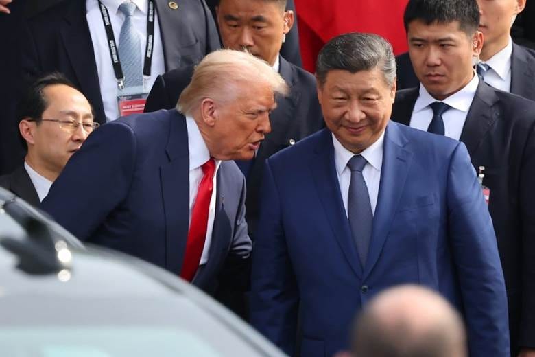 US President Donald Trump speaks to Chinese President Xi Jinping following their meeting at the Naraemaru reception hall inside an air force base in Busan, South Korea, on October 30. Photo: EPA/Yonhap South Korea US President Donald Trump speaks to Chinese President Xi Jinping following their meeting at the Naraemaru reception hall inside an air force base in Busan, South Korea, on October 30. Photo: EPA/Yonhap South Korea