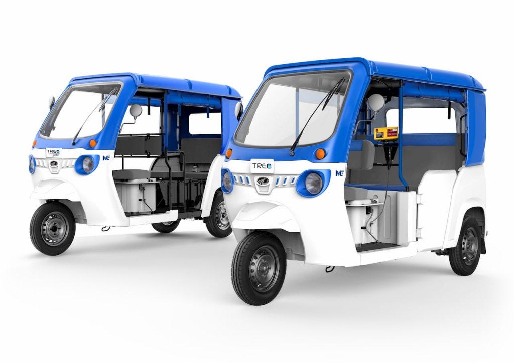 Mahindra Treo Mahindra Yaari front quarters