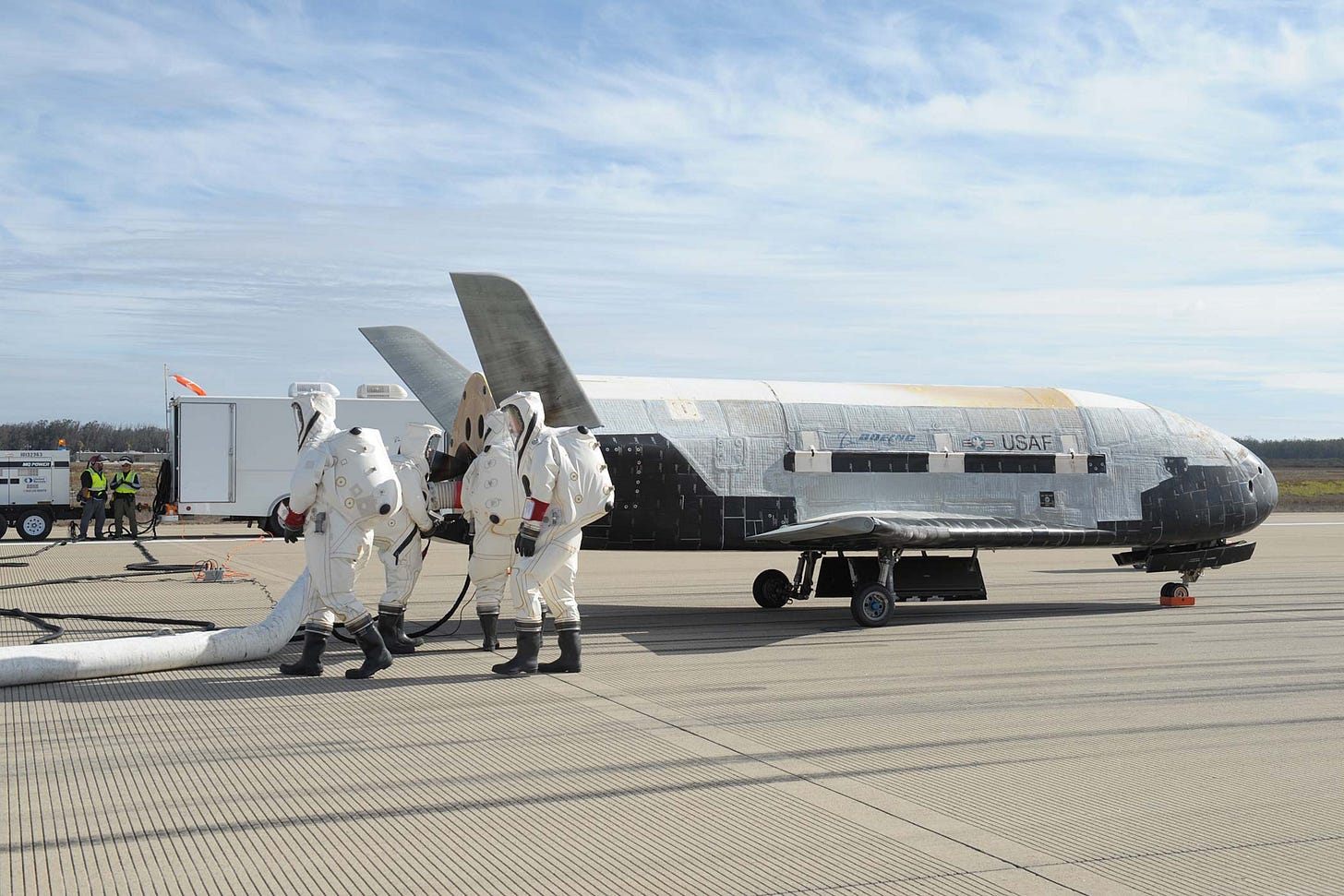 Former SecAF Explains How Secret X-37 Space Plane Throws Off Enemies |  Military.com
