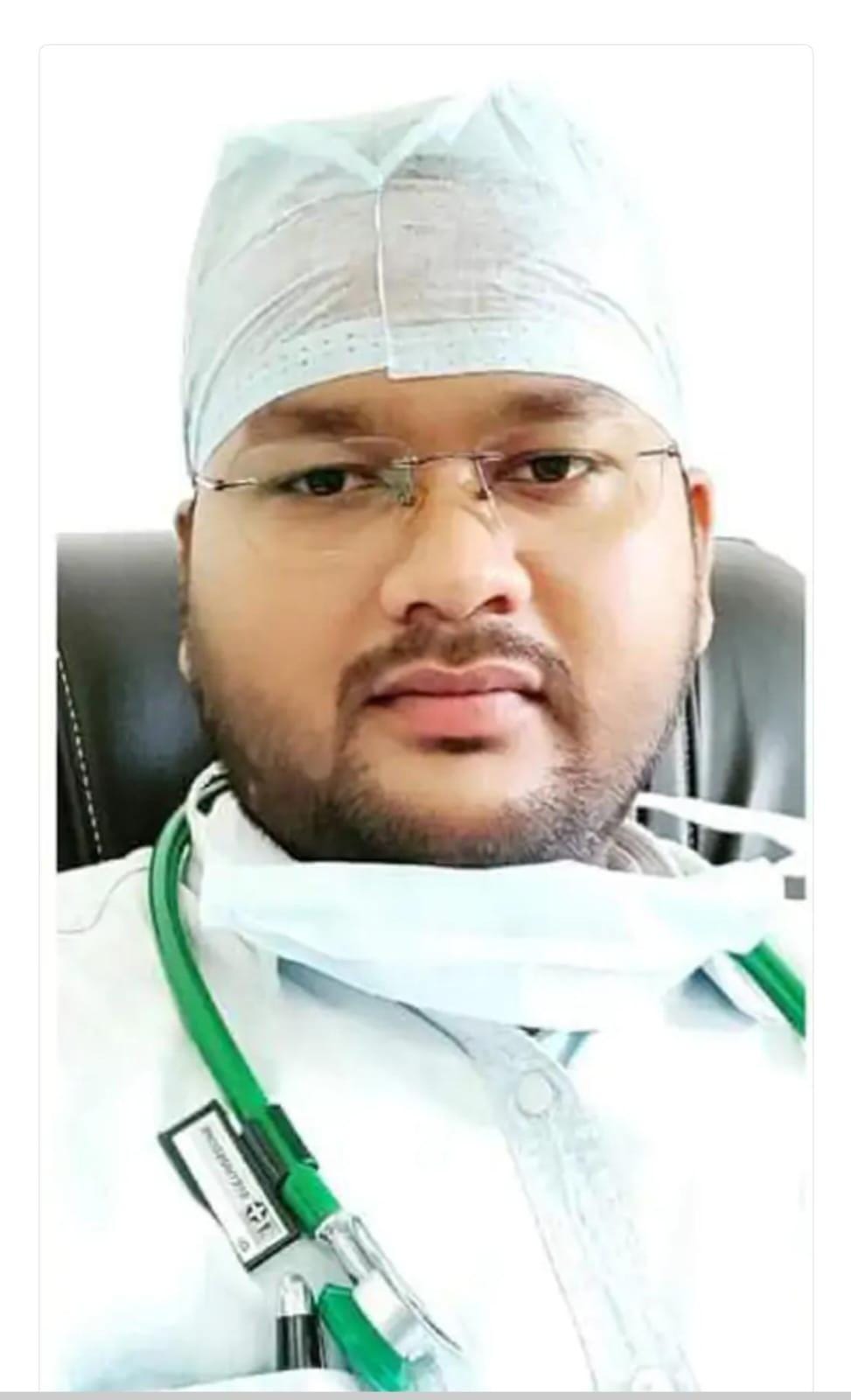 जिस मेडिकल कालेज से डॉक्टर बना, वहीं हुई हंसते हंसते मौत..कालेज से लेकर गांव तक पसरा मटक जिस मेडिकल कालेज से डॉक्टर बना, वहीं हुई हंसते हंसते मौत..कालेज से लेकर गांव तक पसरा मटक