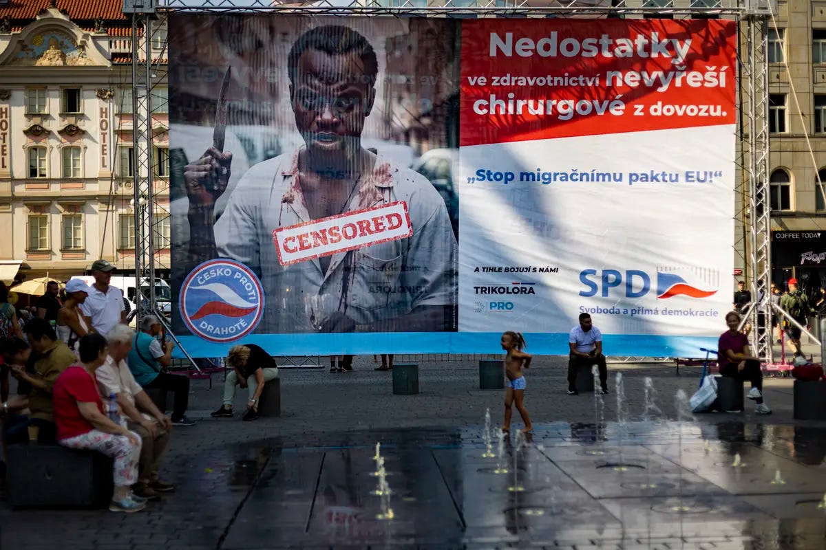 SZ-Kampaň SPD, banner krajské volby, Václavské náměstí SZ-Kampaň SPD, banner krajské volby, Václavské náměstí