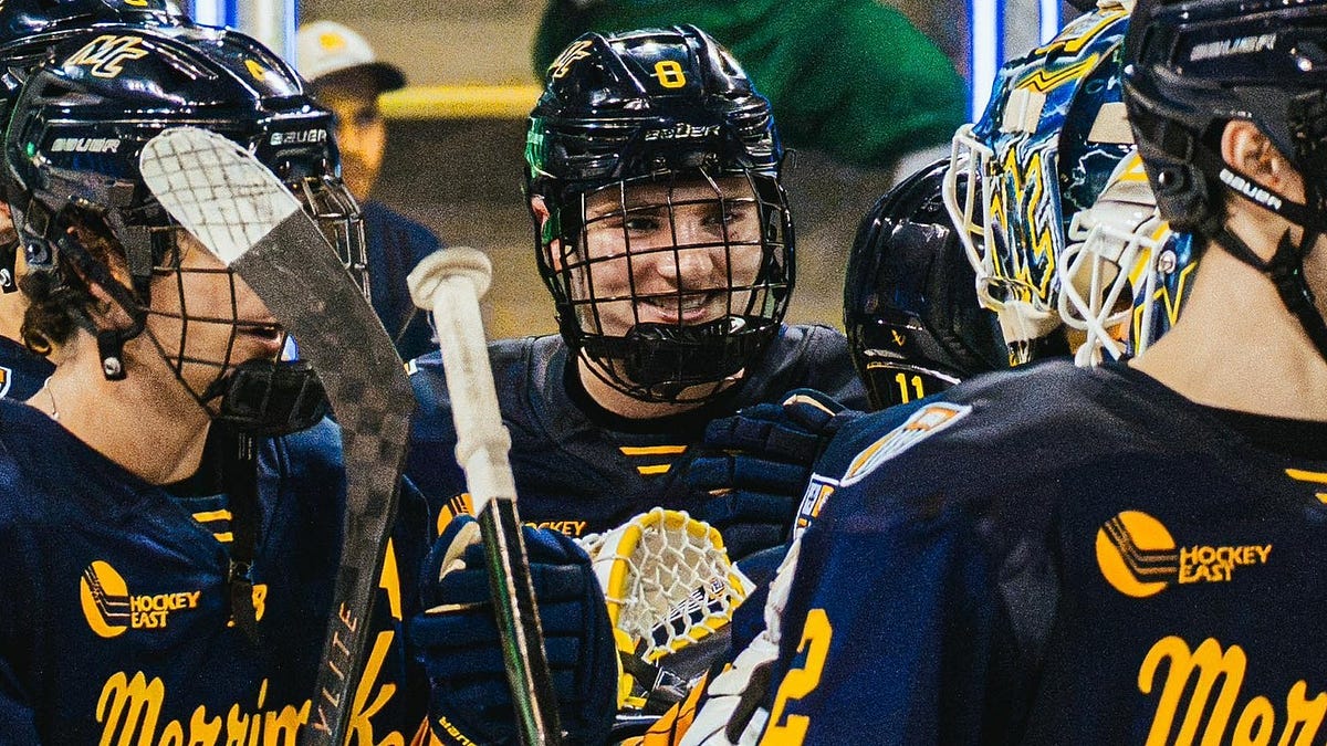 Warriors rally from 2-goal deficit to sweep Notre Dame