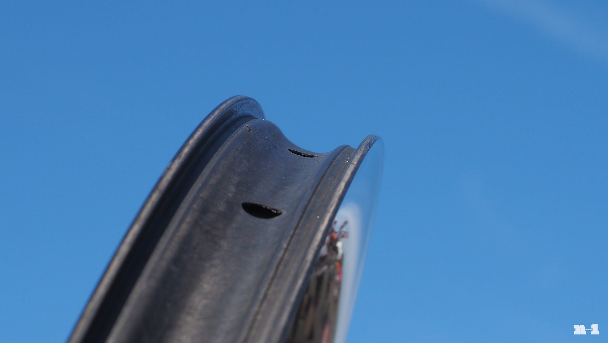 Light Bicycle XC930 Ultra rim profile