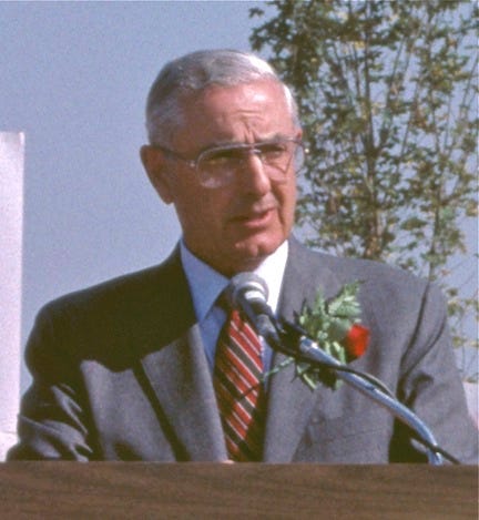 File:Victor Atiyeh in 1986.jpg File:Victor Atiyeh in 1986.jpg