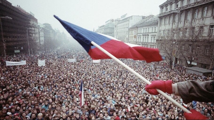 Why did Czechoslovakia break up? - Kafkadesk