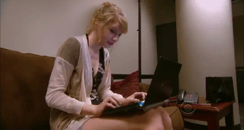 IF YOU LOVE TAYLOR SWIFT STOP SCROLLING! you know how theres that ask taylor  thing tonight? well maybe possibly a group of us... – @dirtytaylorswift on  Tumblr