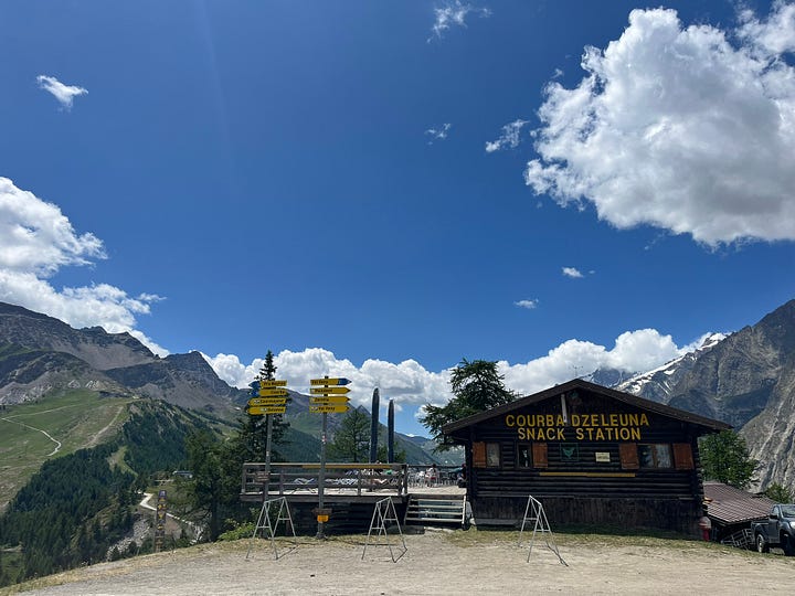 how to spend a weekend hiking in courmayeur