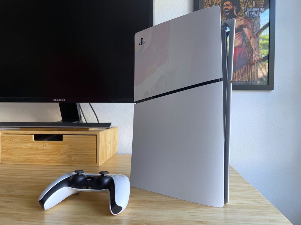 PS5 (Slim)