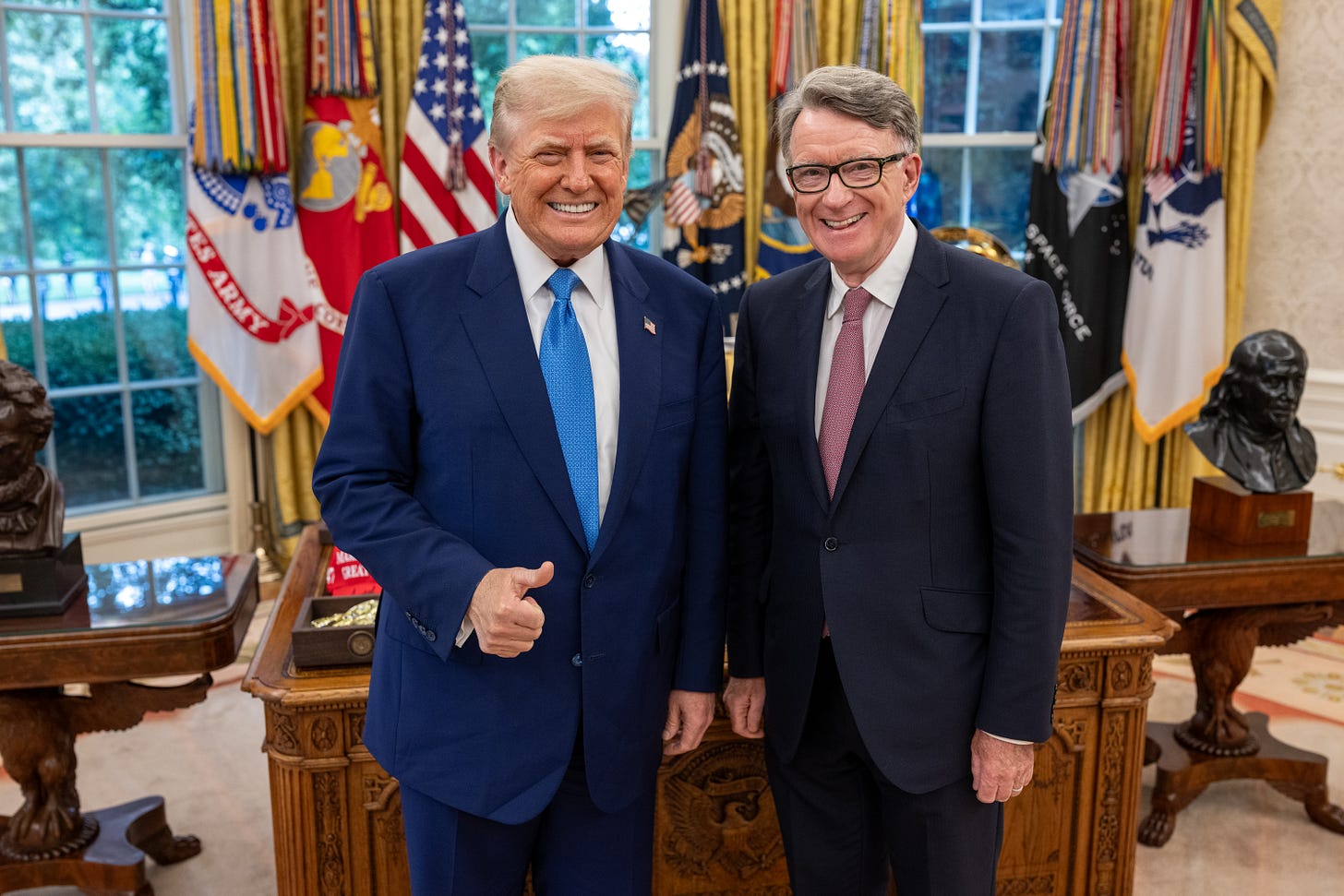 Trump and Mandelson pose for a photo together
