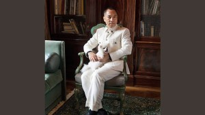 Miles guo with dog frank report