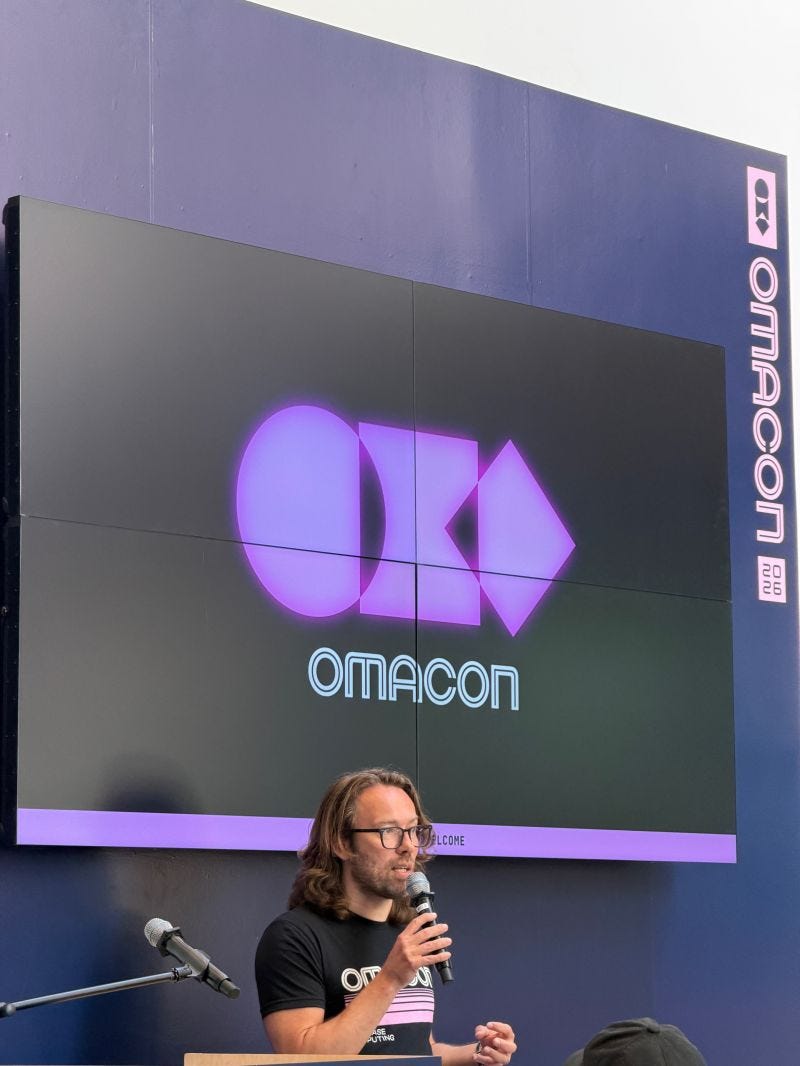 omacon | Justin Abrams
