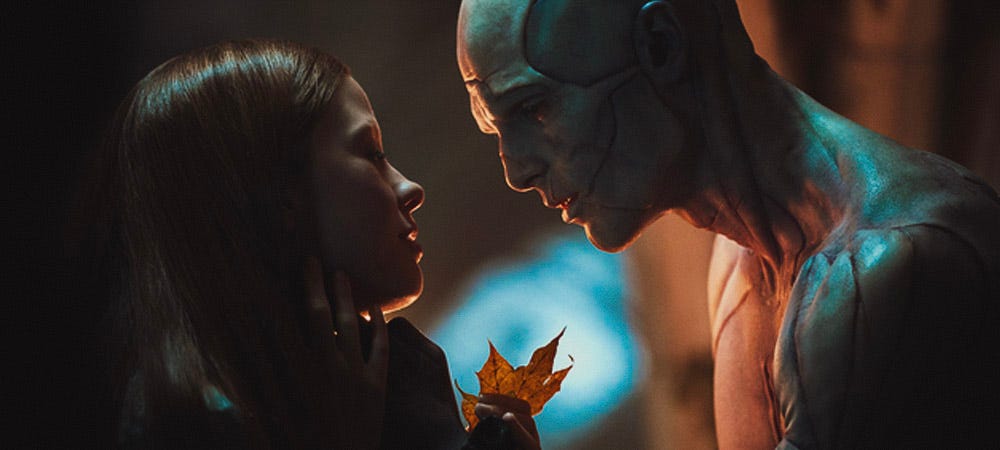 Elizabeth (Mia Goth) and the Creature (Jacob Elordi) contemplate each other. (Credit: Ken Woroner/Netflix)