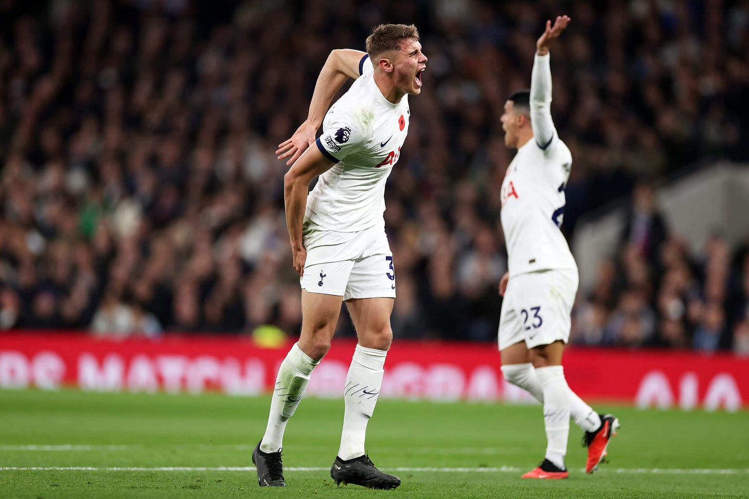 ‘Ridiculous’ Micky van de Ven’s recovery from injury should be ...