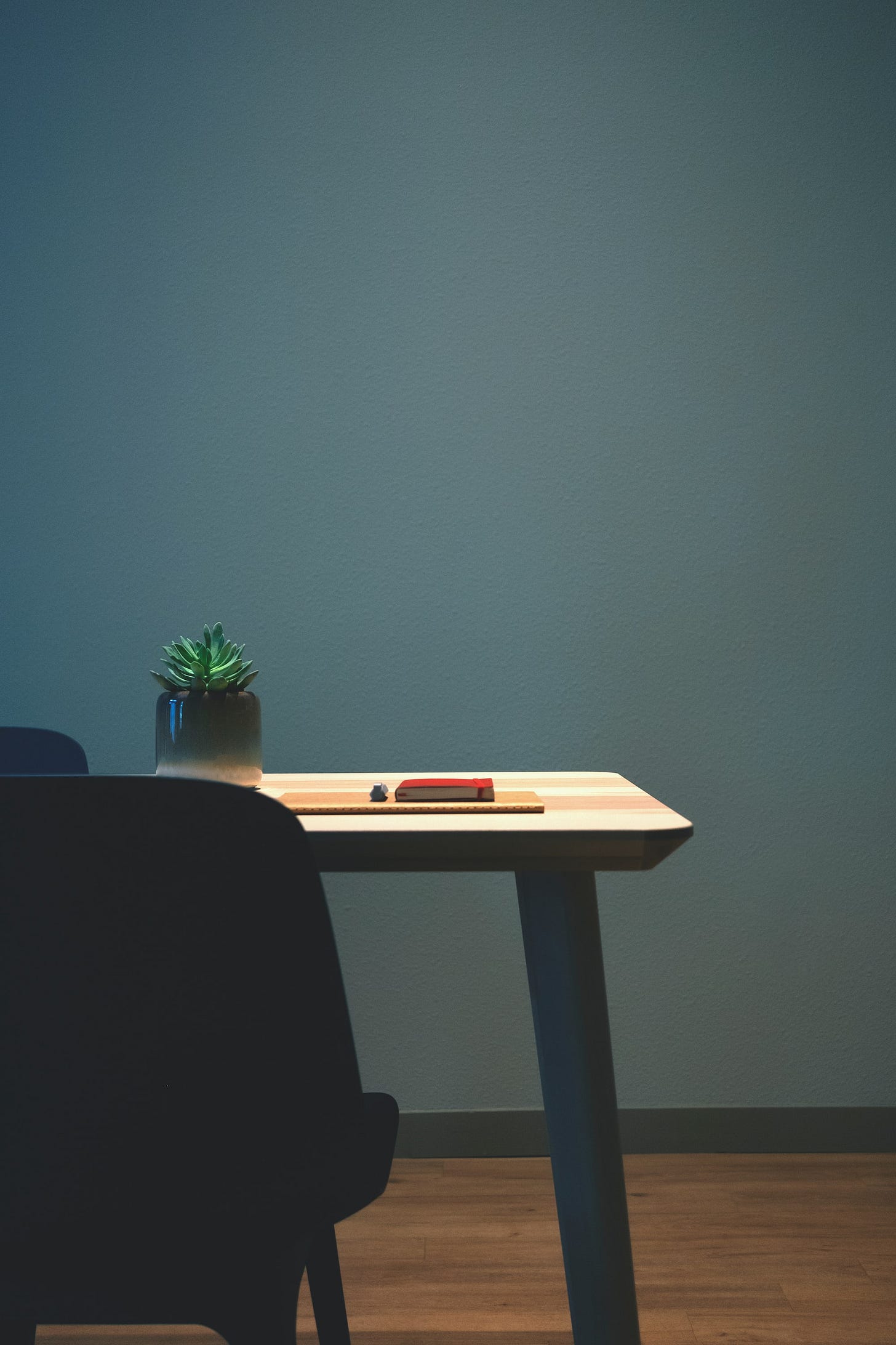 Daily Productive Sharing 744 - The Art of the Desk Setup Daily Productive Sharing 744 - The Art of the Desk Setup