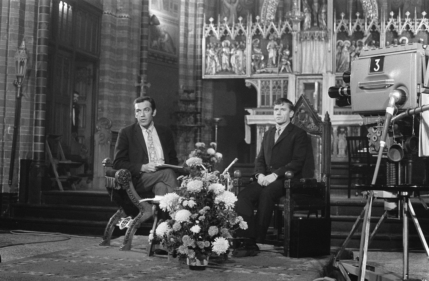 Gerard Reve, live vanuit de Vondelkerk – Over Amsterdam