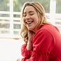Ana Toneli's avatar