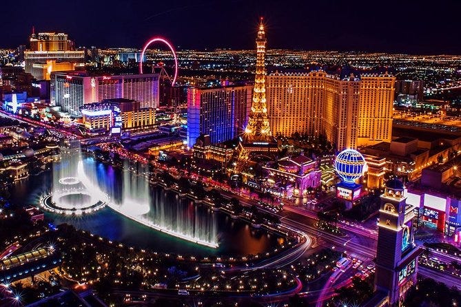 ACTUALIZADO 2026) Tour privado por la ciudad de Las Vegas por la noche -  con opiniones