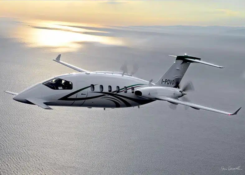 Piaggio Avanti P 180: Private jet rental - AEROAFFAIRES
