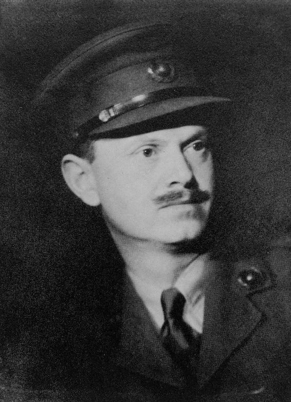 Evelyn Waugh; Men at Arms, Royal Marines