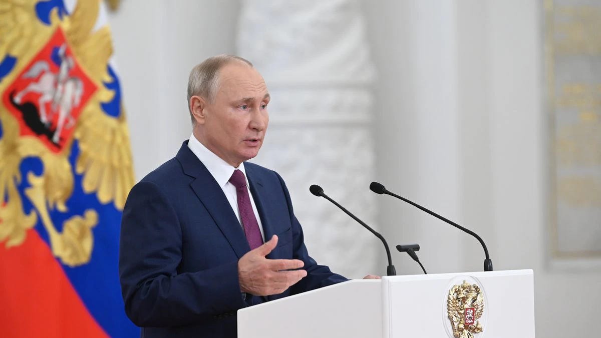 bioclandestine.substack.com