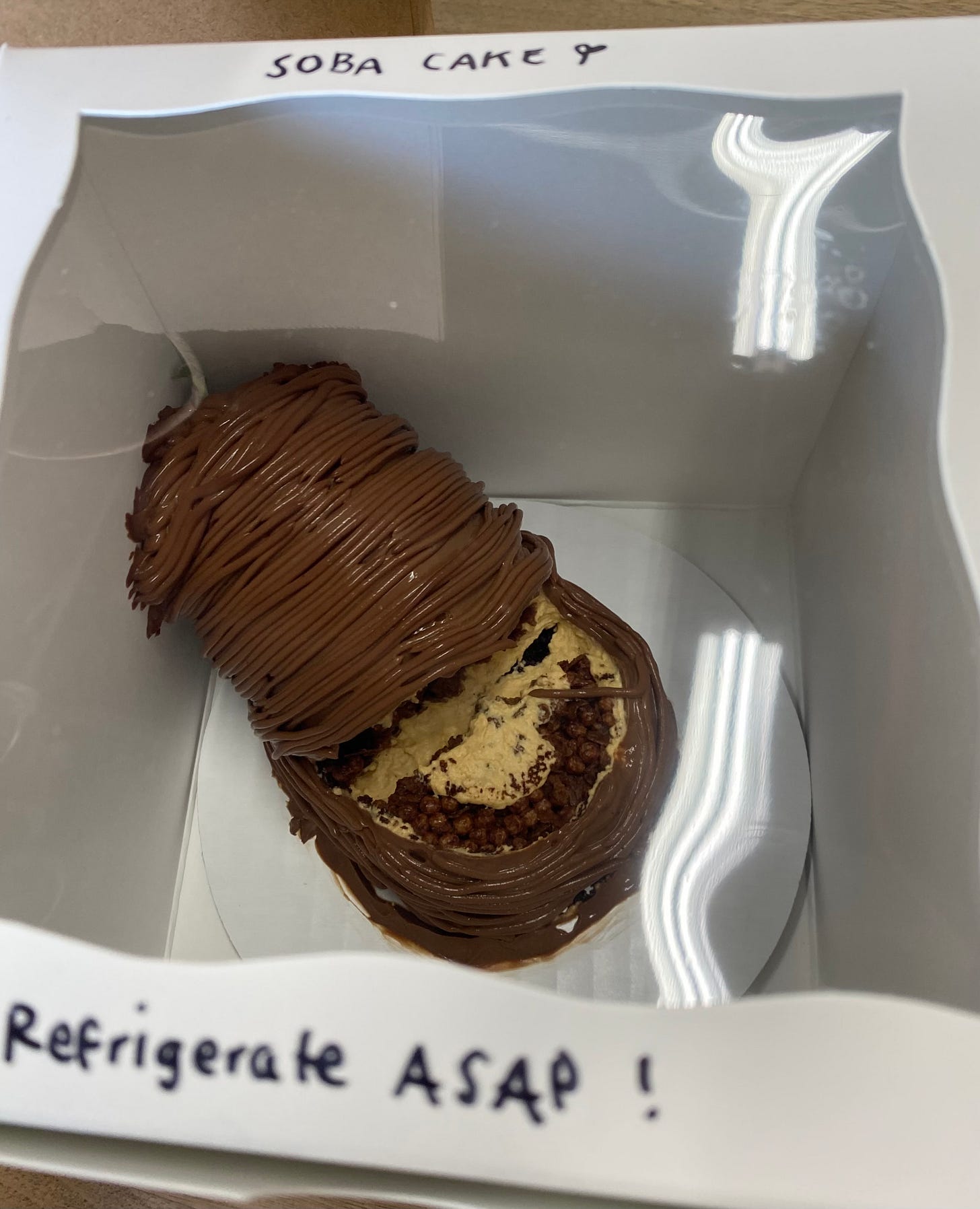 Gong Gan soba cake in box